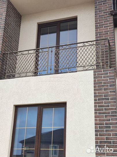 Кованые ограждения на балкон