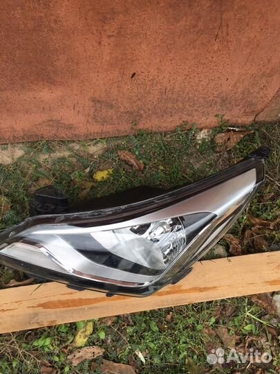 Фара передняя левая на хендай солярис. Не оригинал