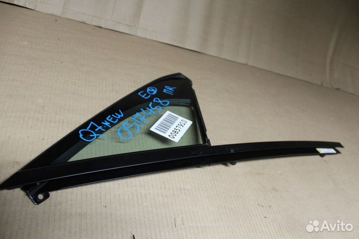 Стекло двери передней правой Audi Q7 4M 2015