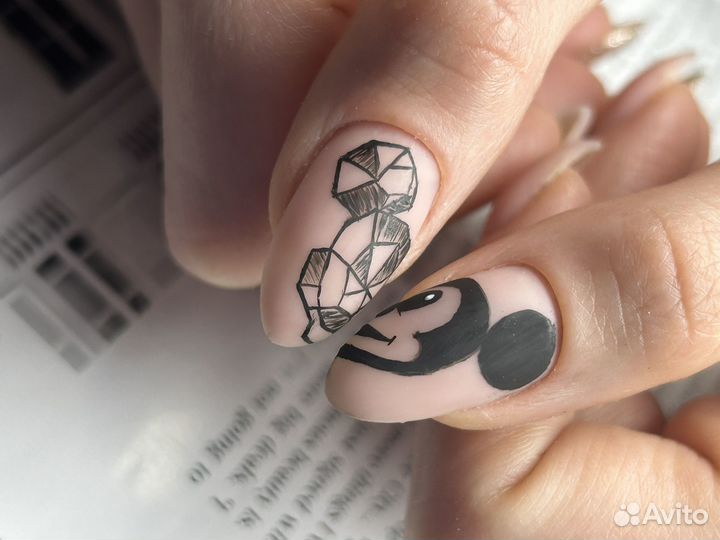 Маникюр и наращивание ногтей