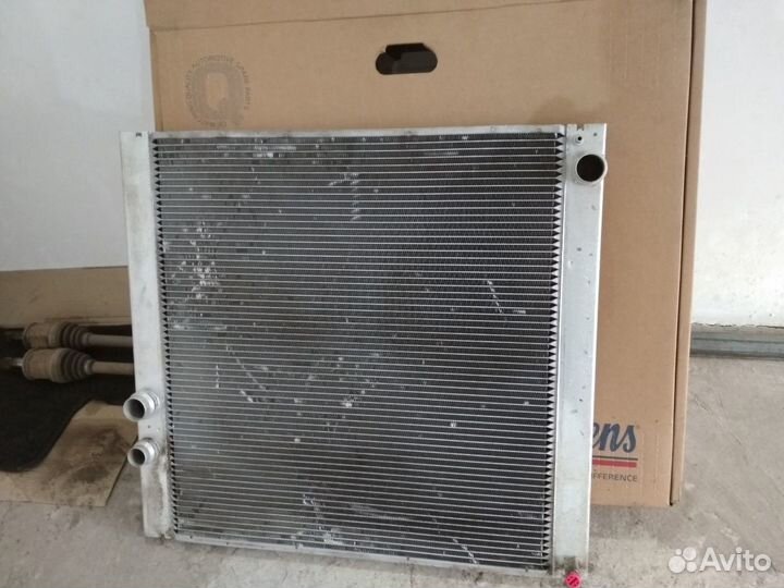 Радиатор двигателя Range Rover 2005-2012 4.4 ; 5.0