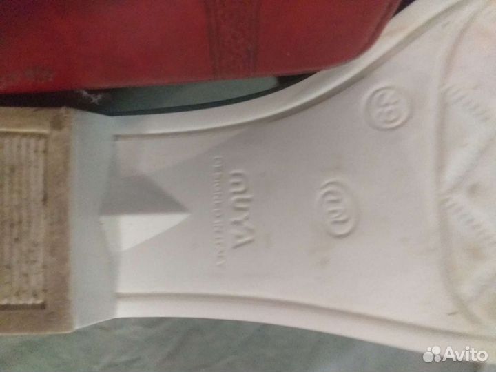 Резиновые сапоги