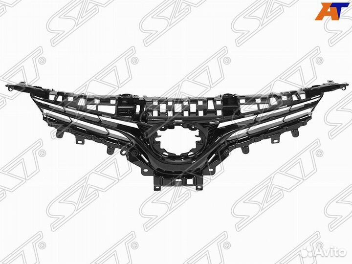 Решетка радиатора передняя Toyota Camry ASV70