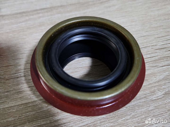 Сальник хвостовика АКПП GM