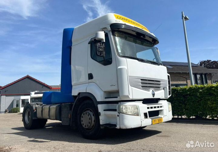 В разборке грузовик Renault, Premium II с 2007