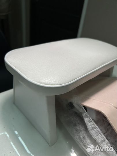 Подставка для рук маникюрная