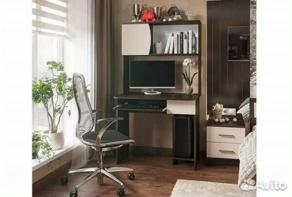 Компьютерный стол №2