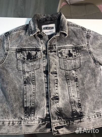 Джинсовая куртка