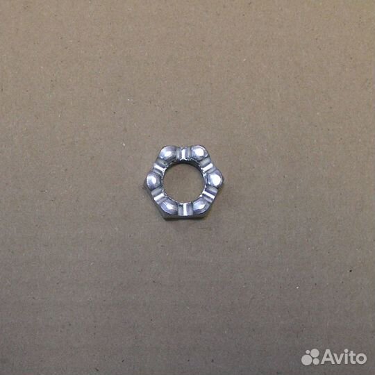 Гайка М 16*1,5 (Н11 S24) корончатая правая резьба