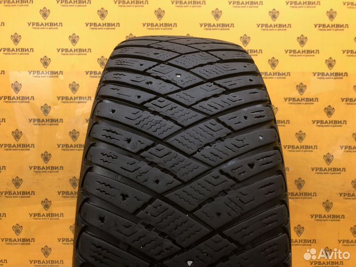 Goodyear Ultragrip Ice Arctic 205/55 R16 94T