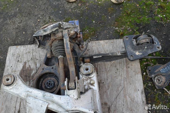 Балка задняя Volkswagen Golf 5 2006 1K0505359B