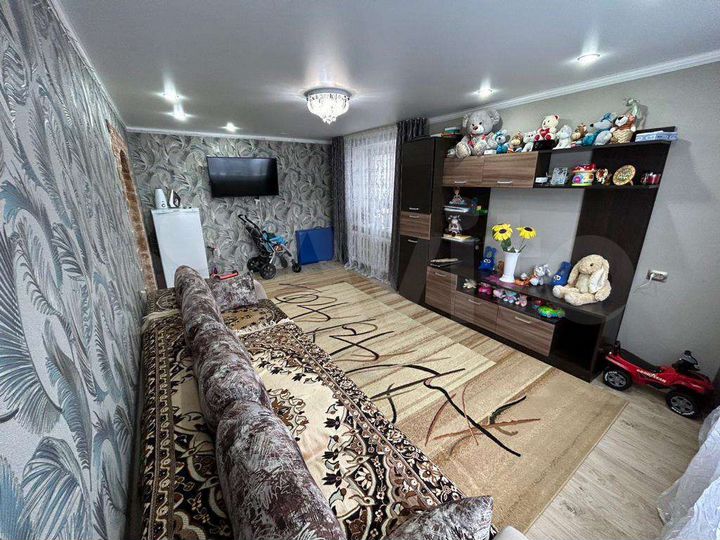 3-к. квартира, 64 м², 1/5 эт.