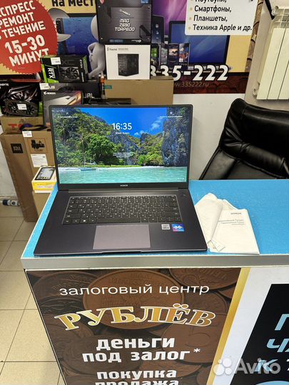 Honor MagicBook i5/512Gb/Intel UHD Graphics