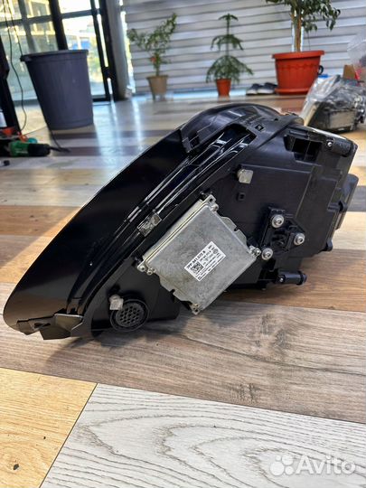 Фара Porsche cayenne 958