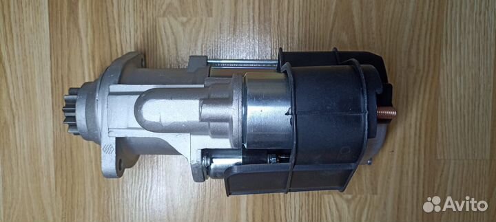 Стартер новый