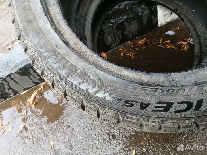 Pirelli Ice Asimmetrico 225/50 R17