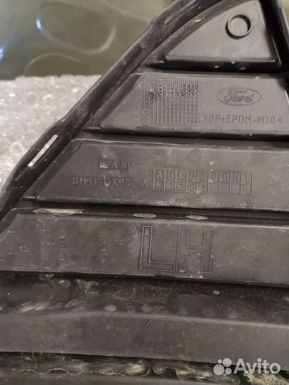 Накладка (новые) переднего бамперв ford focus 3