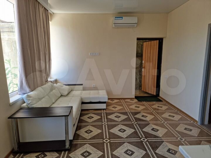 3-к. квартира, 60 м², 1/2 эт.