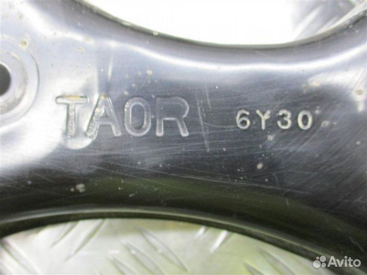 Рычаг задний верхний правый Honda Crosstour 3.5