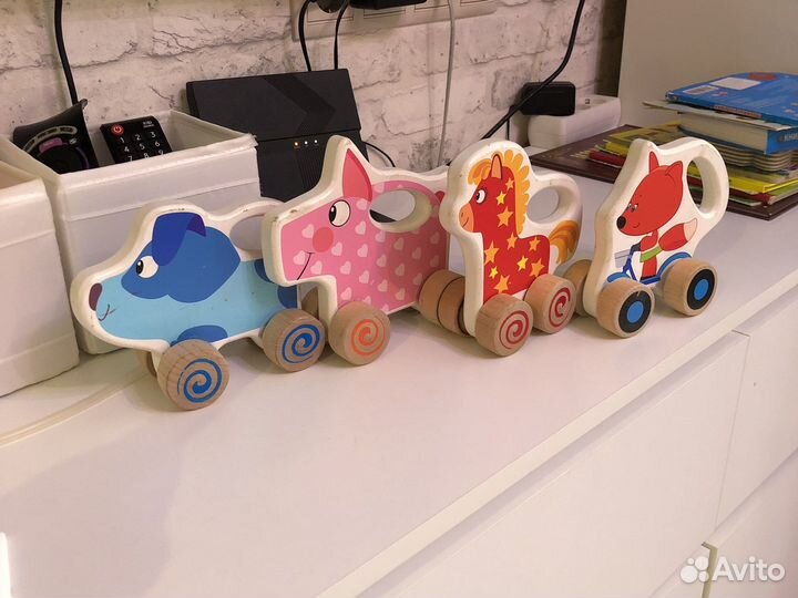 Деревянные игрушки. Каталка