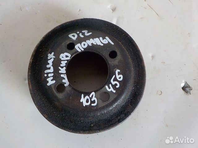 Шкив помпы Toyota Hilux