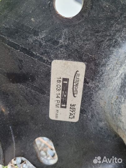 Фаркоп Toyota Tundra с квадратом