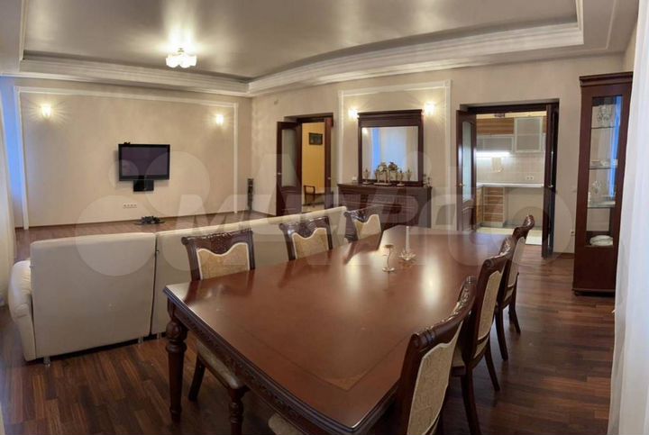 2-к. квартира, 73 м², 2/3 эт.