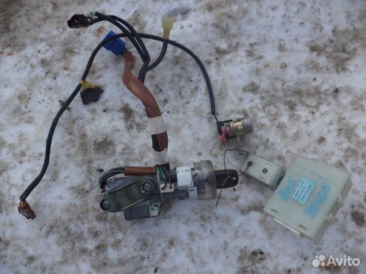 Замок зажигания Subaru Legacy BH5 EJ206