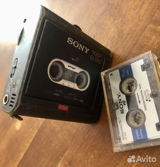 Самый маленький в мире магнитофон Sony M-909