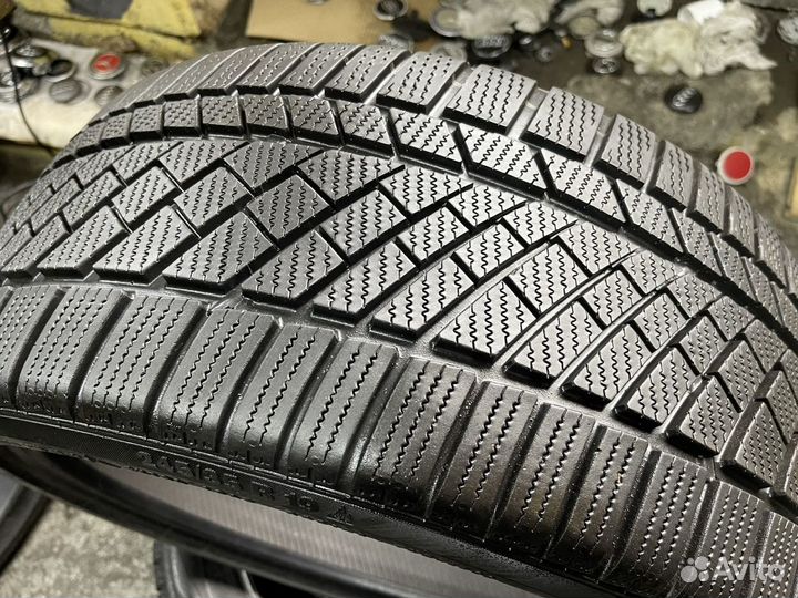 Continental ContiWinterContact TS 830 245/35 R19
