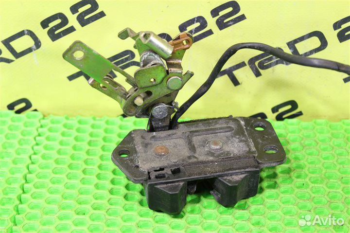 Замок багажника Toyota Town Ace Noah SR40 3S-FE