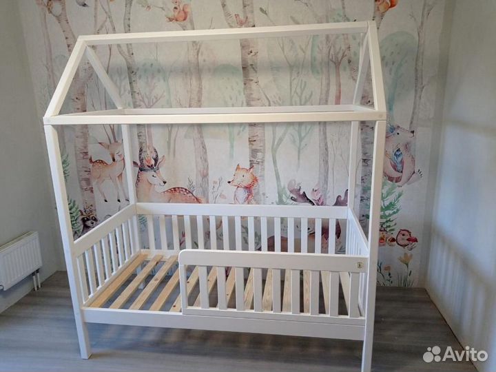 Кровать домик