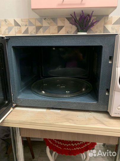 Микроволновка с грилем