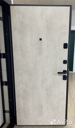 Дверь металлическая