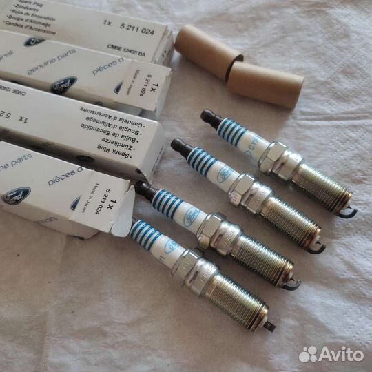 Свеча зажигания Форд Фокус-3 5211024 иридий,ориг