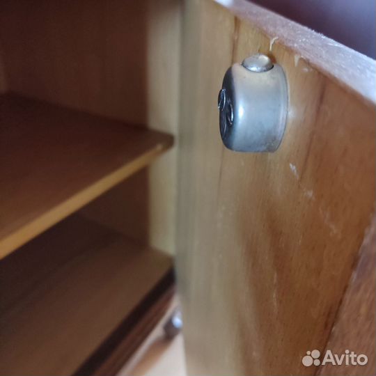 Тумба прикроватная