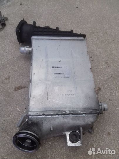 Радиатор интеркулера Мерседес 222, 463,213, GLC