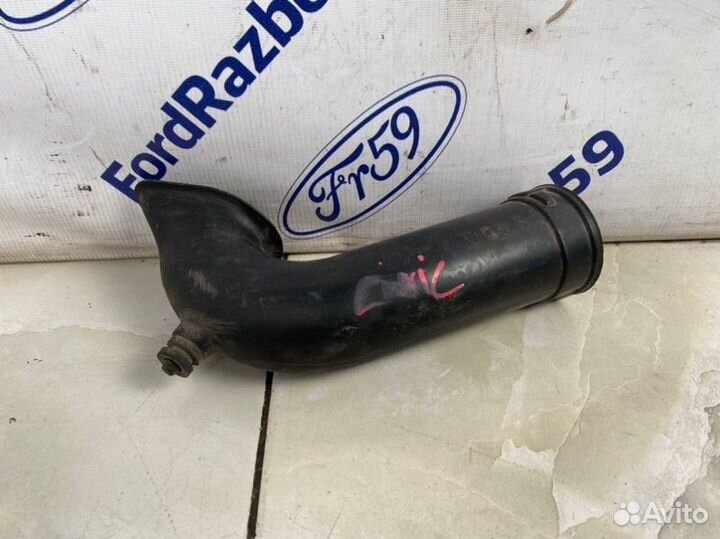 Патрубок воздушного фильтра Honda Civic 4D FD1