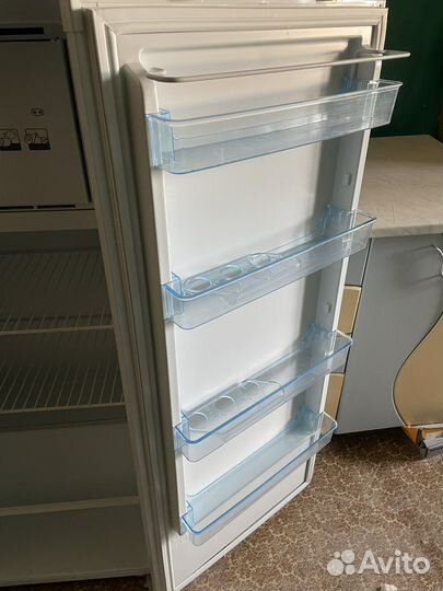 Холодильник бу pozis