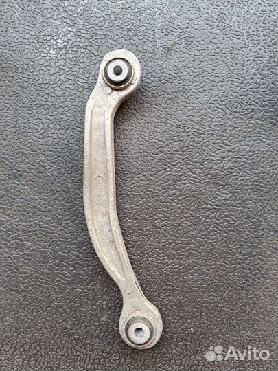 Рычаг задний левый верх. додж Челенджер Dodge