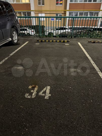 Машиноместо, 15 м²