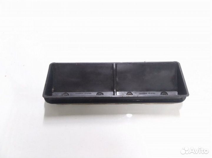 Клапан вентиляции багажника LADA Granta седан 1.6