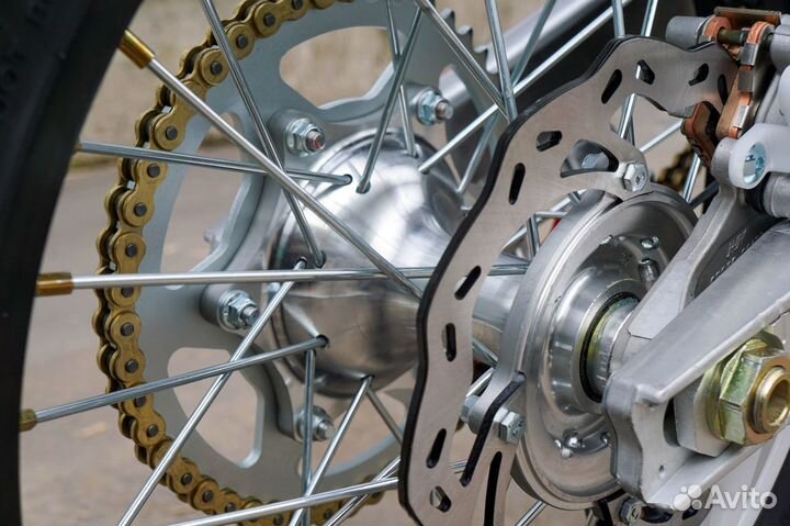 Мотоцикл BSE Z10 21/18