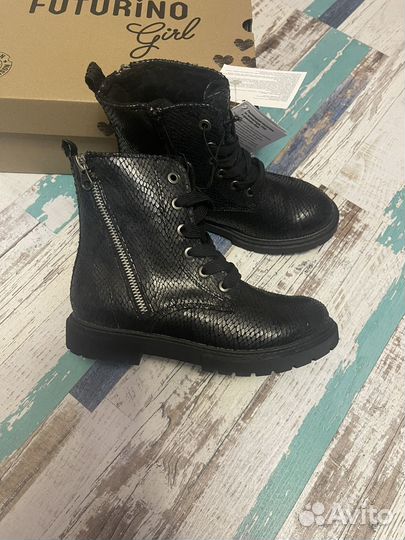 Новые демисезонные ботинки 32