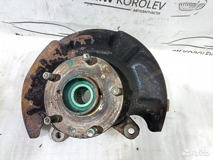 Поворотный кулак передний правый (2006-2013) Suzuk