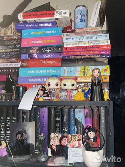 Книги разных жанров