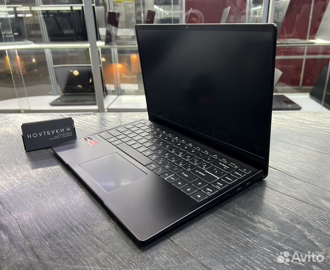 Новый ультрабук MSI Modern 14 r7/8Gb/256Gb