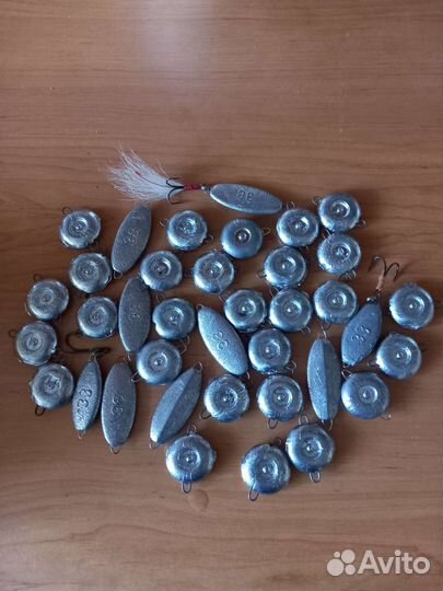 Блесна Пуговица, Кастер