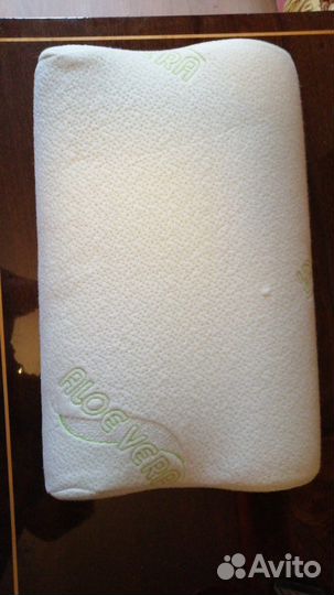 Ортопедическая подушка с изгибом под шею