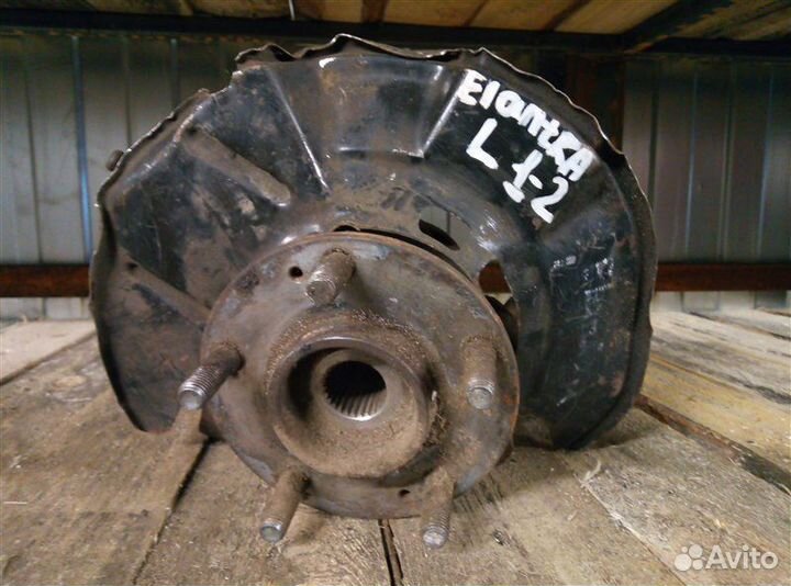 Кулак (цапфа) передний левый Hyundai Elantra 2010